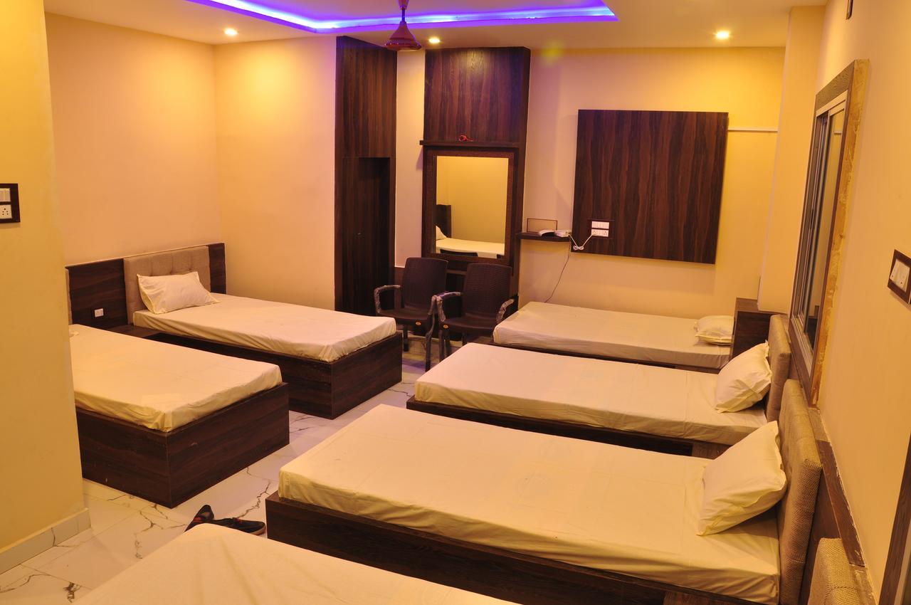 Hotel Golden Inn Balangir 外观 照片