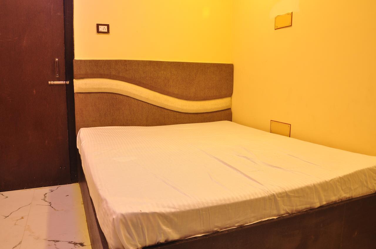 Hotel Golden Inn Balangir 外观 照片